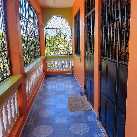 Gloria'S Place Studio Mombasa Luaran gambar